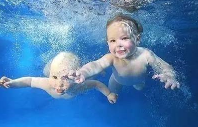 宝宝几岁可以游泳 宝宝游泳有什么好处